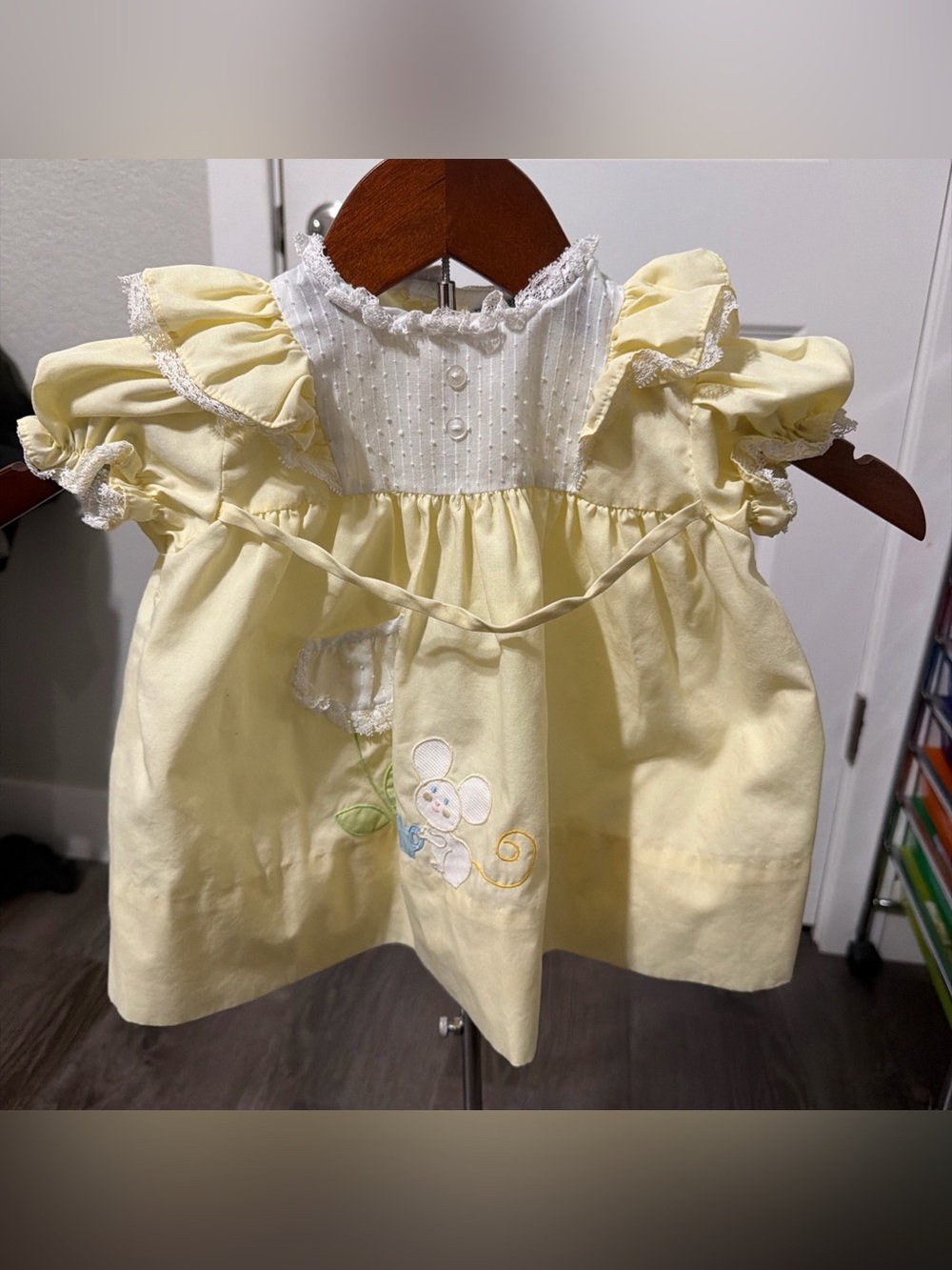 Nannette Cream Lace-Trim Girls Dress vintage 12 months 19-22 L